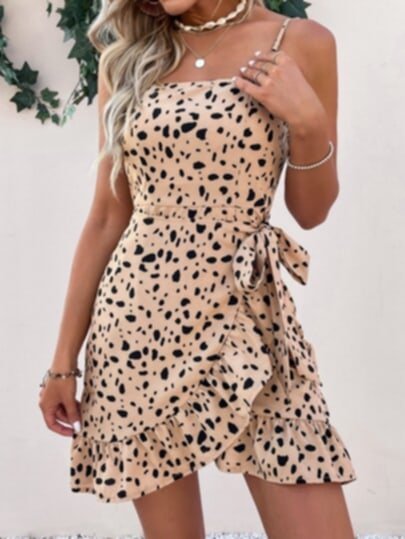 Robe tres a la mode et sa couleur très magnifique 