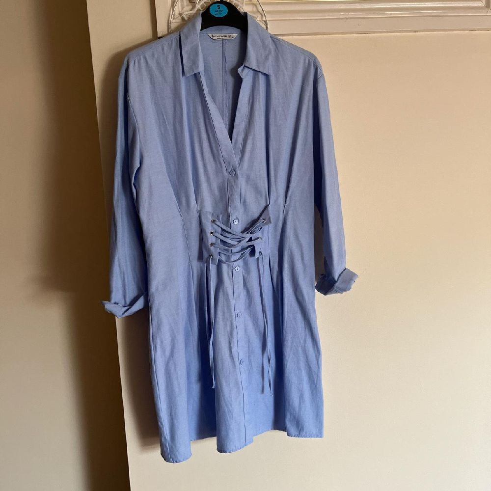 Robe chemise stradivarius taille XS