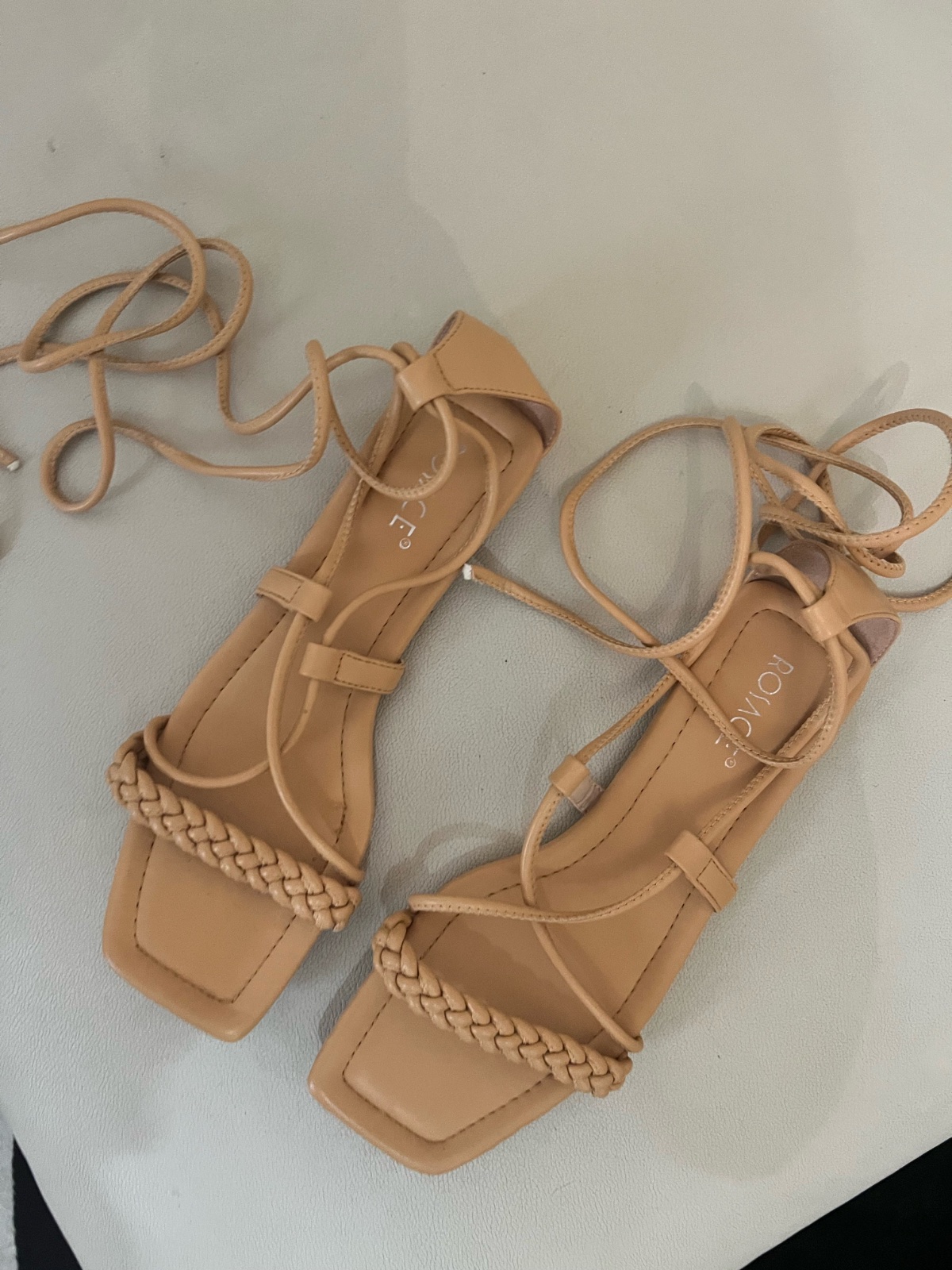 Sandales beige en 38 Rosace tour neuf 