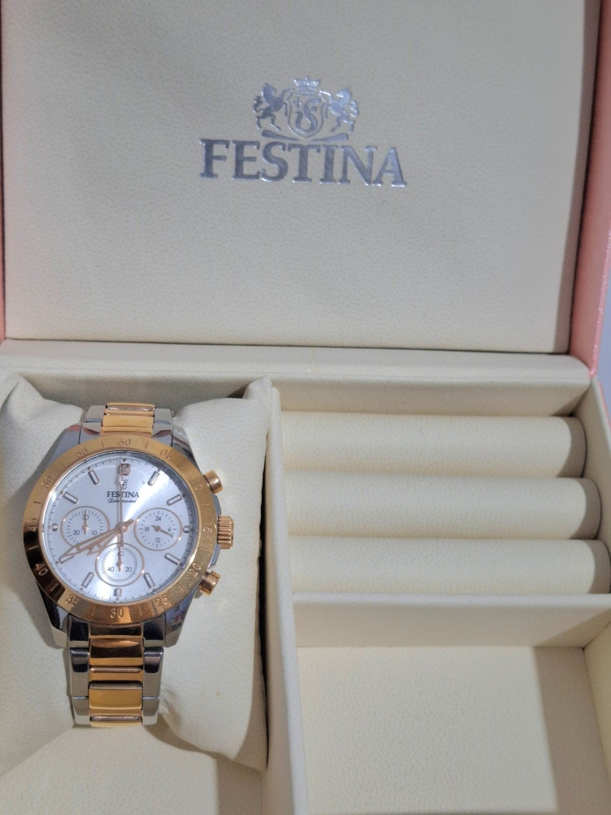 Montre Festina pour femme
