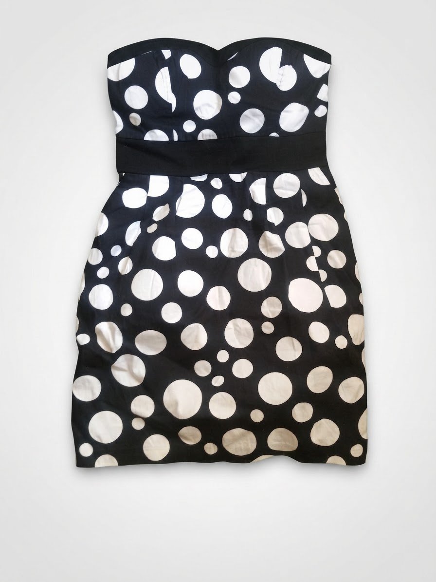 Robe noir et blanc w