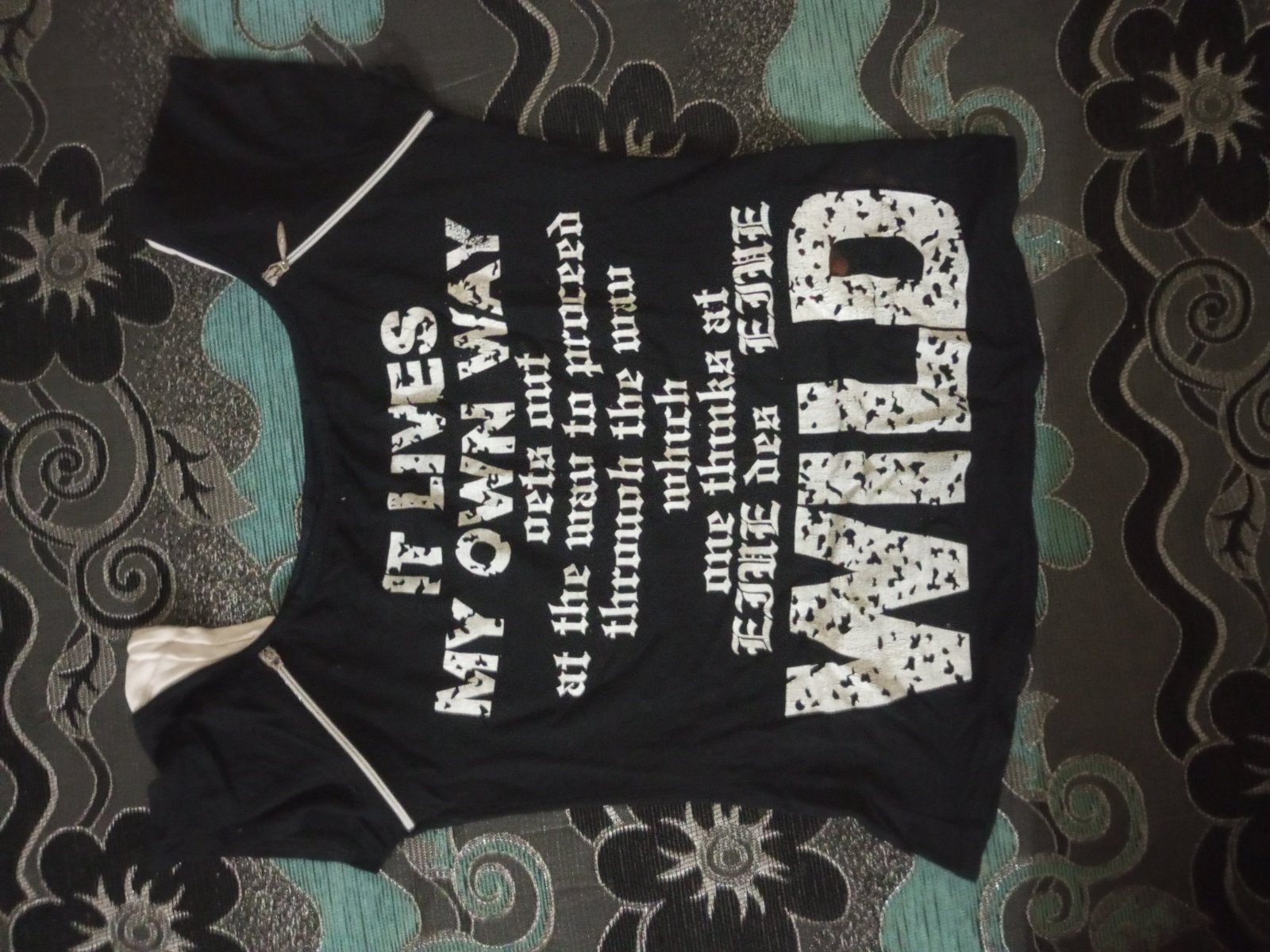 T_shirt