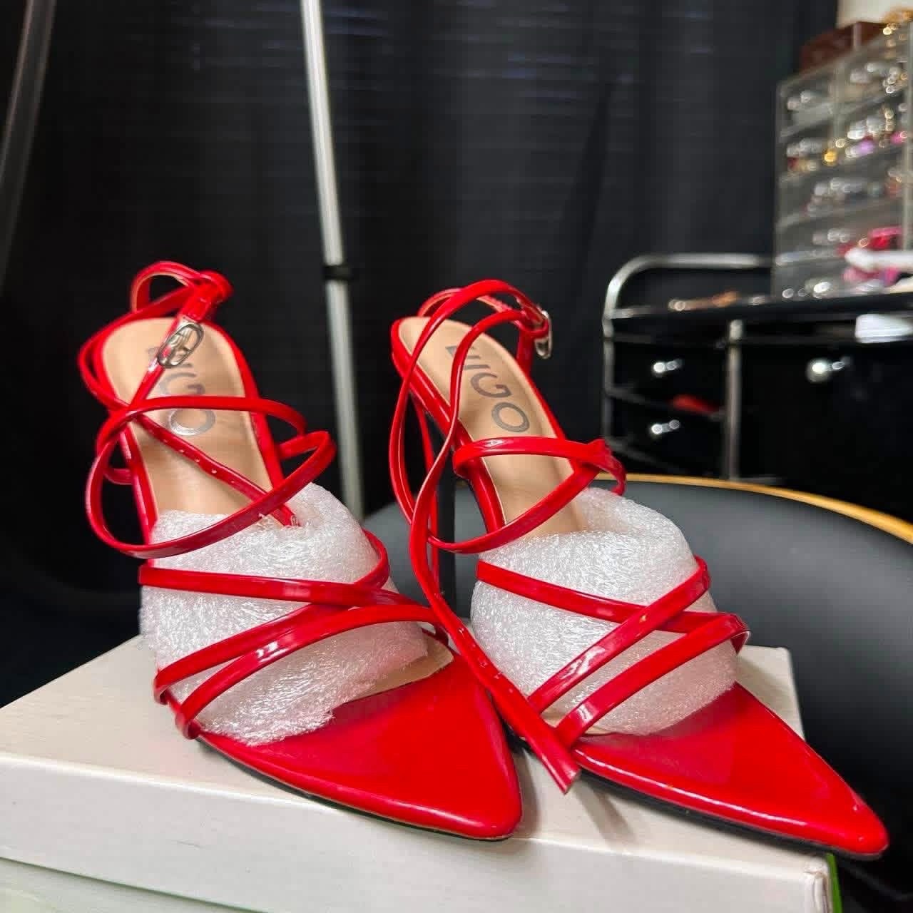 Talons rouge         pointure 38