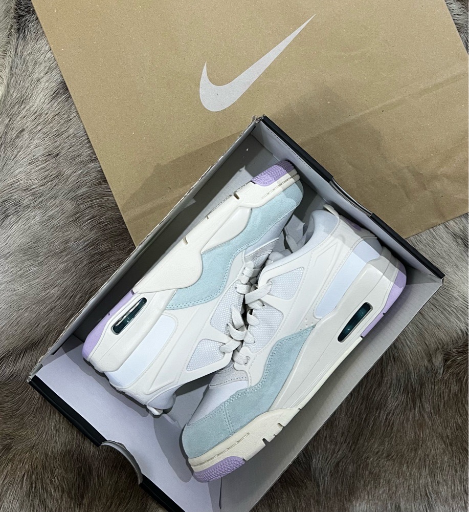 Air Jordan 4 RM 🤍🩵💜