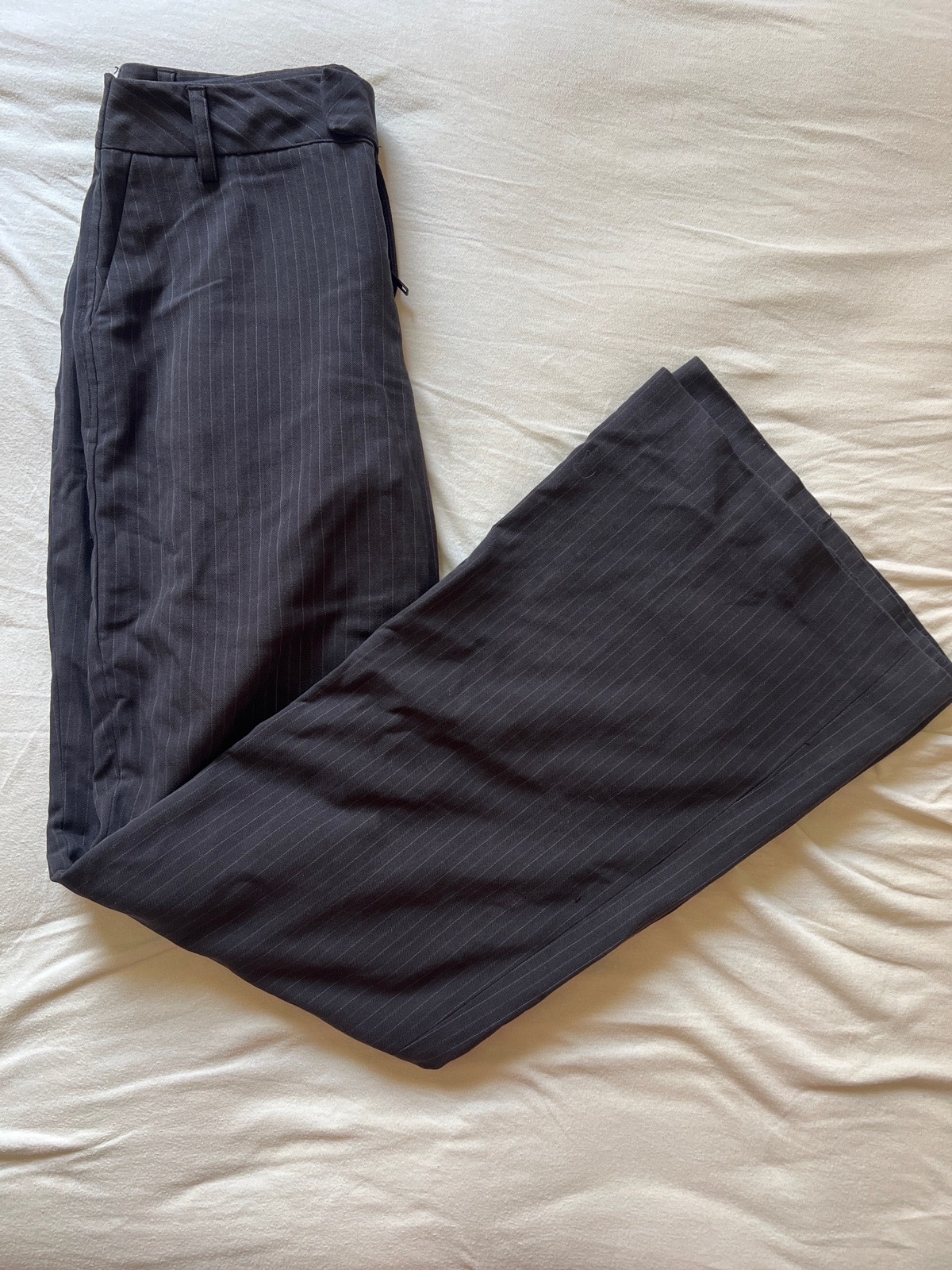 Pontalon coupe large et fluide