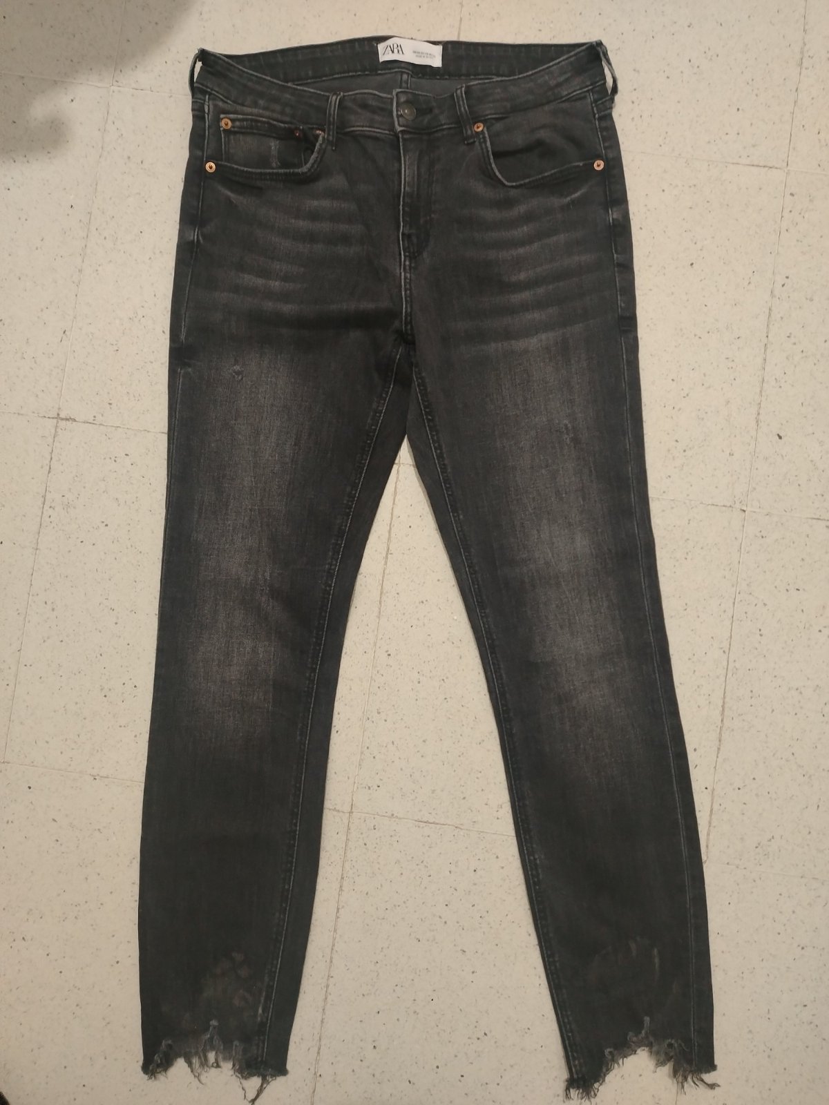 Magnifique pantalon en djean 