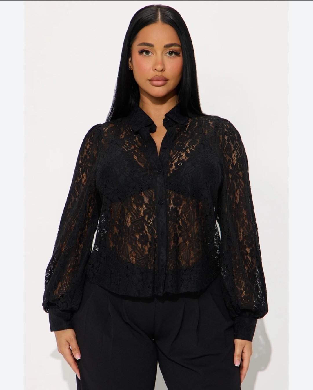 Magnifique chemise en dentelle 