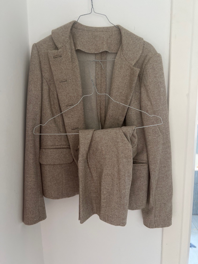 Ensemble tailleur (jupe + blazer)
