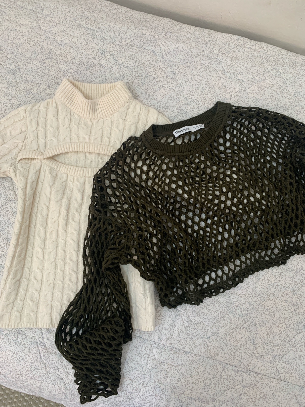 Lot 2 pull bershka