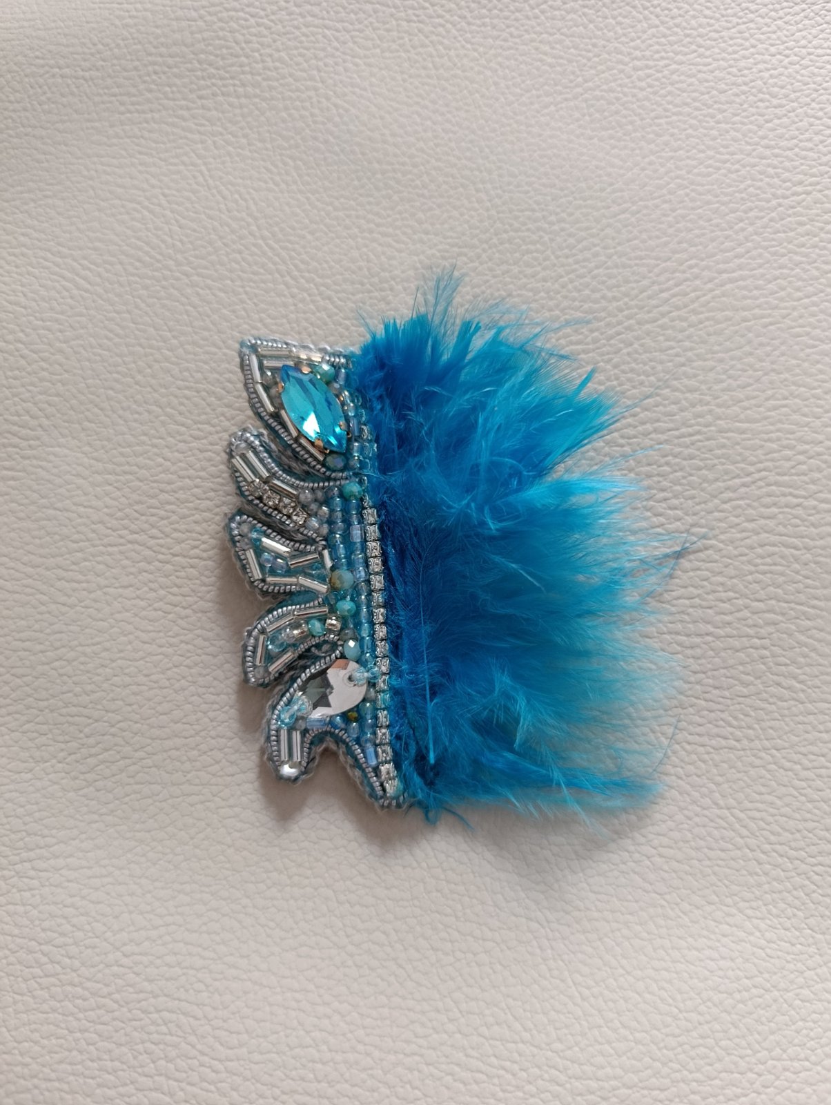 Broche artisanale faite à la main 