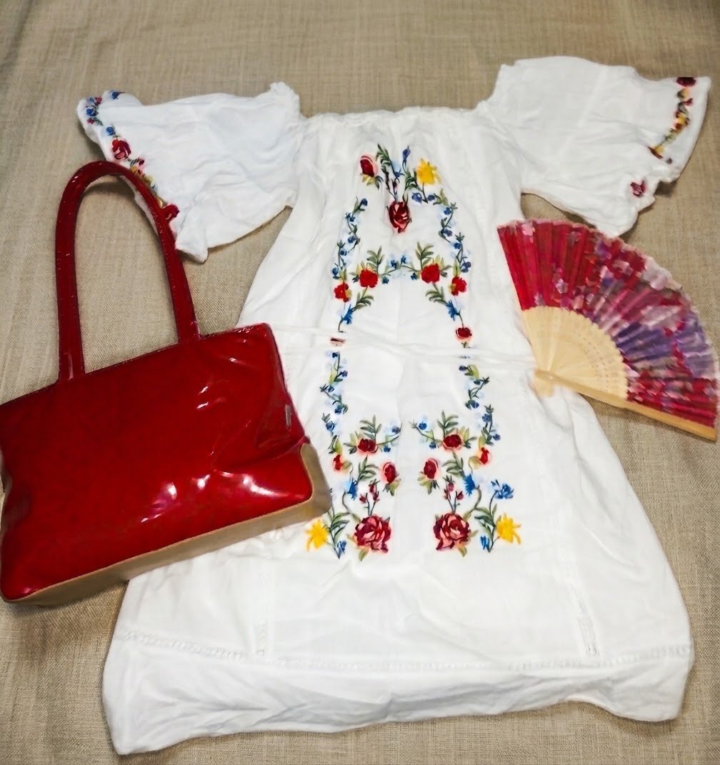 Robe et sac + éventail gratuite 