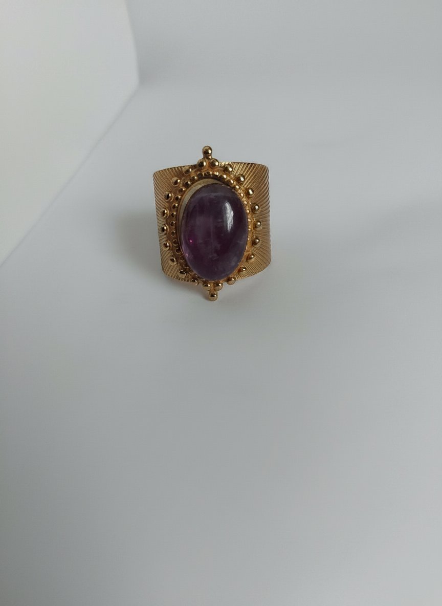 Bague avec pierre semi précieuse améthyste 