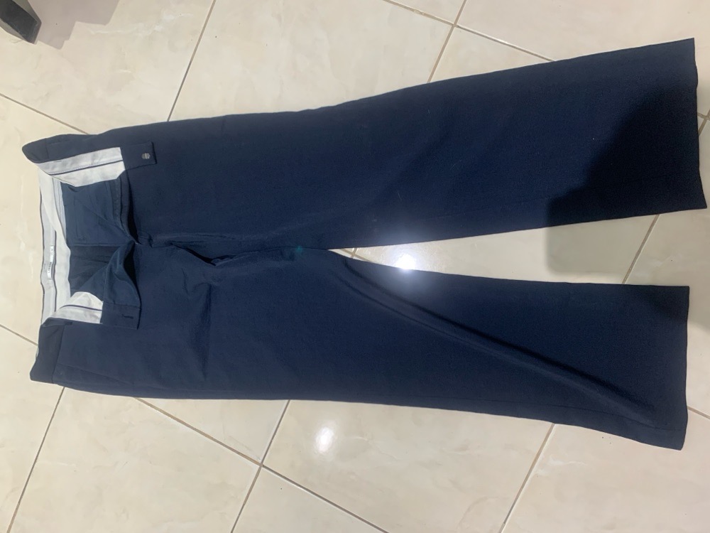 Pantalon bleu marine class