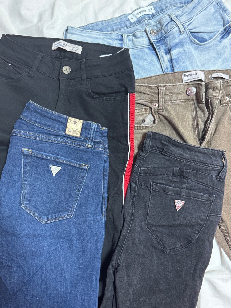 Lot de 5 pantalons de marques Guess Zara Mango Bershka