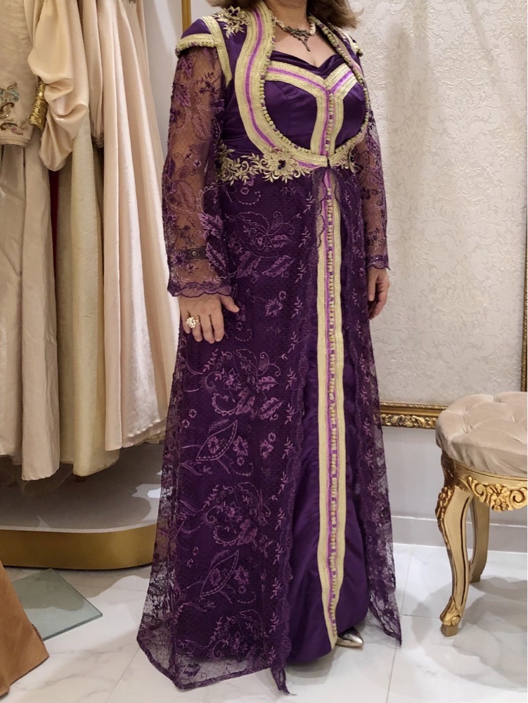 Caftan violet brodé grand taille très beau 