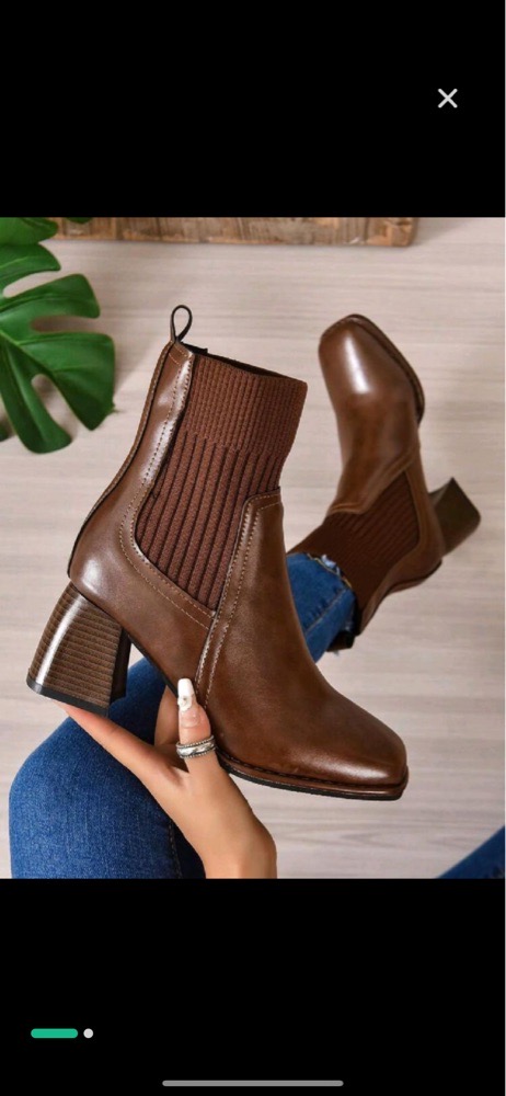Des bottines SHEIN marron 