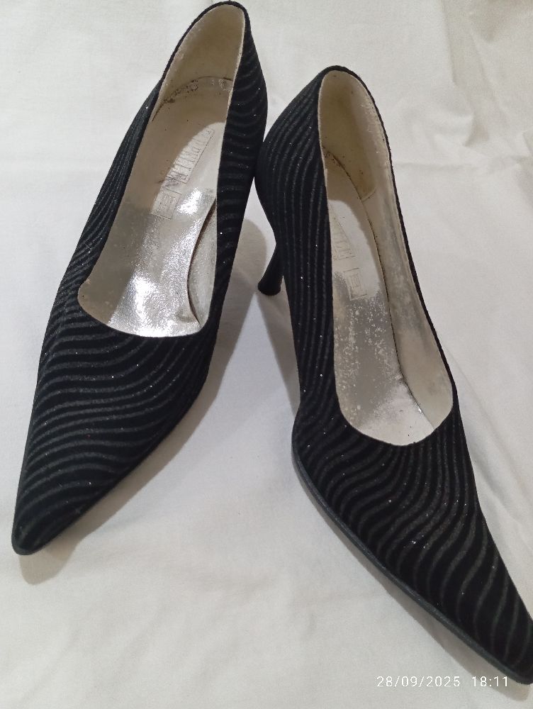 Des talons noir