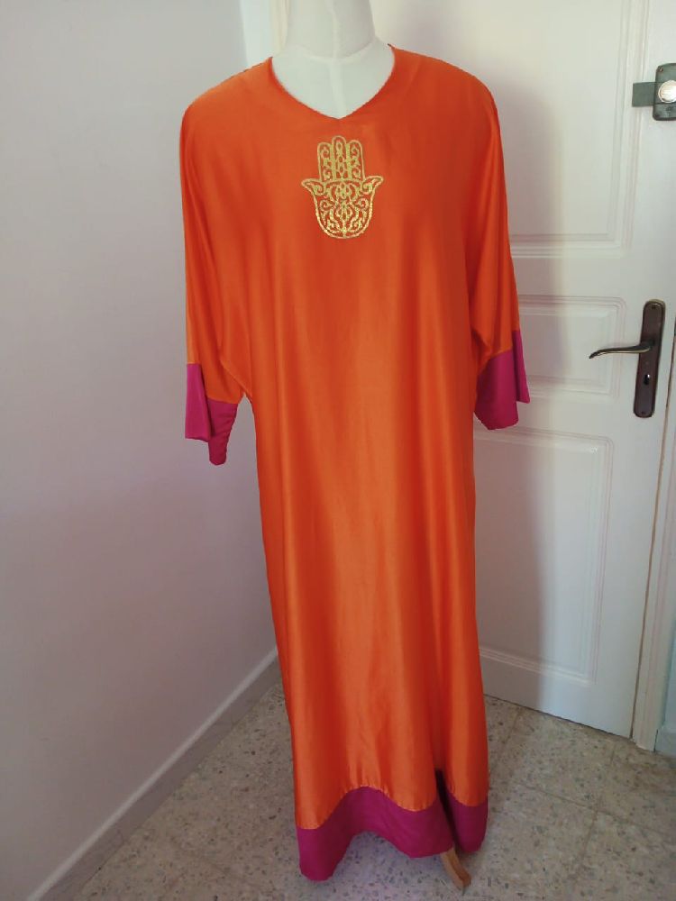 Jebba tunisienne moderne