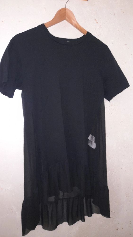 robe noir foulard 