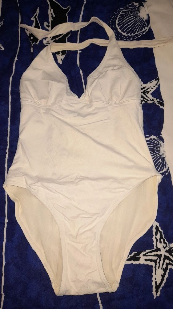 maillot +jupe bleu ou jaune