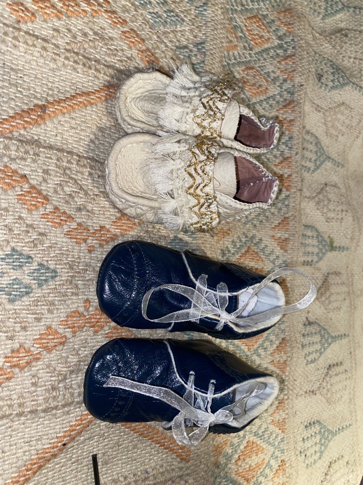 2 paires de chaussures en vrai cuir pour bébé
