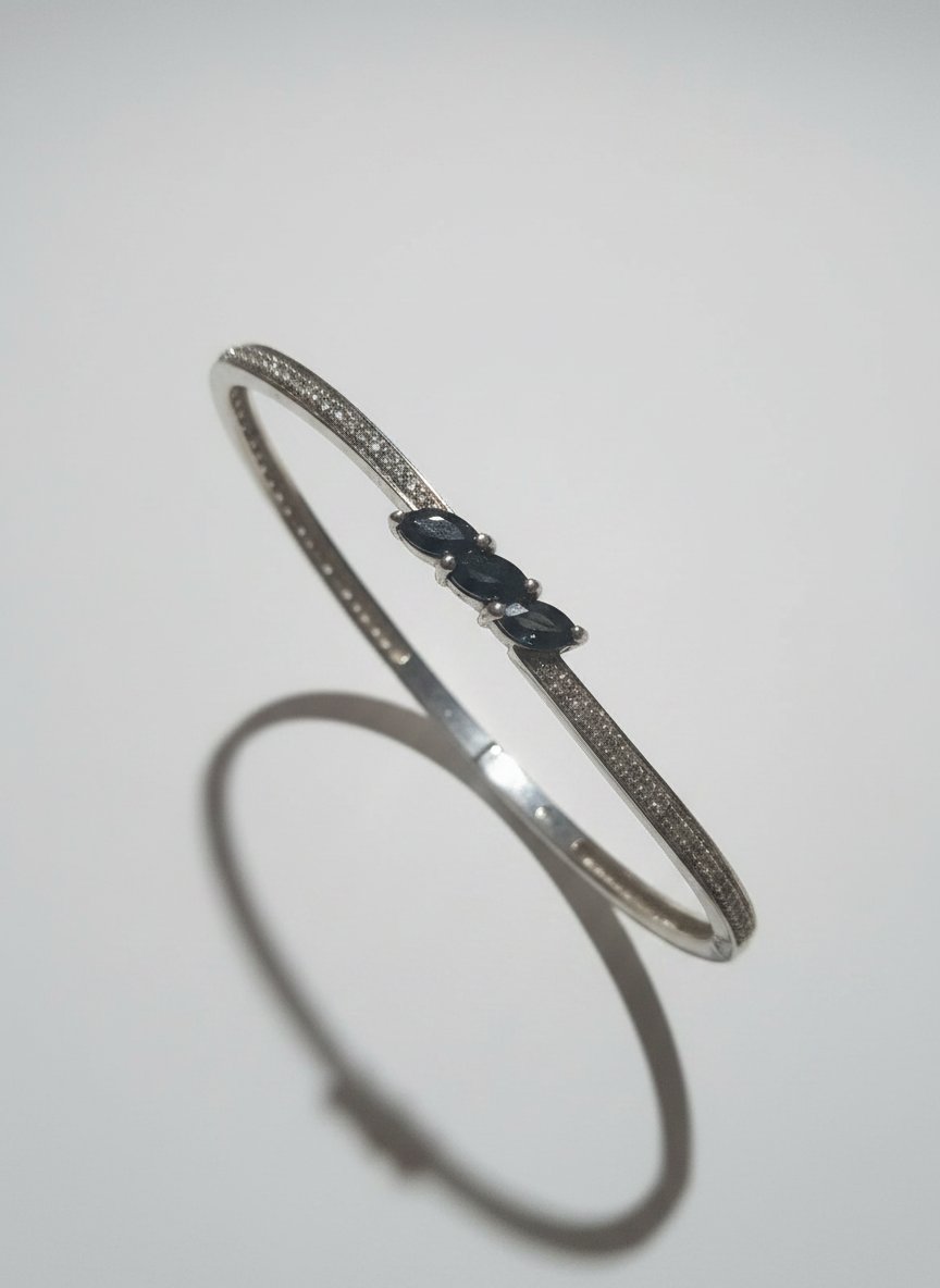 Bracelet argent avec des pierres précieuses 