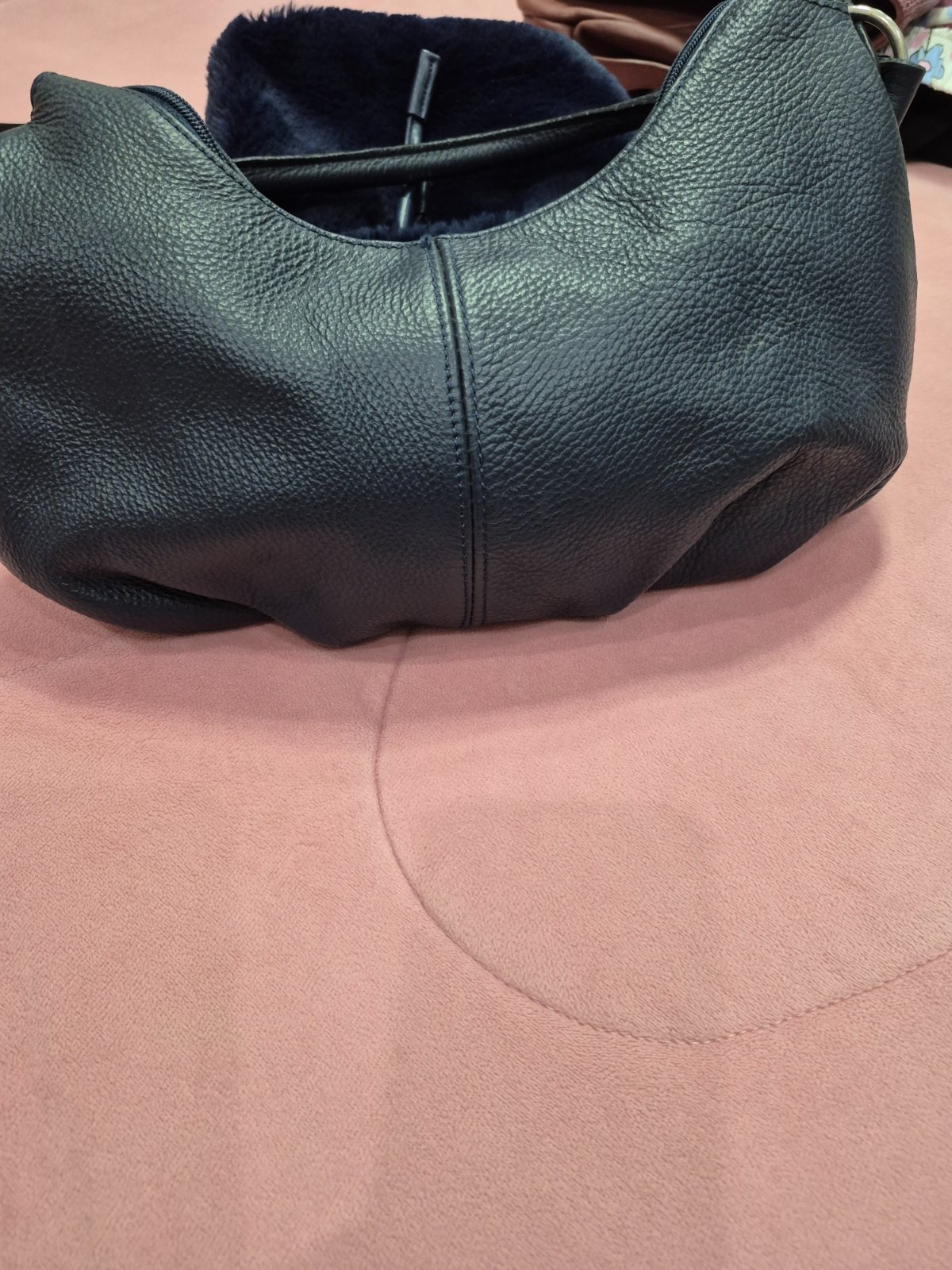 Un petit sac 100%cuir 