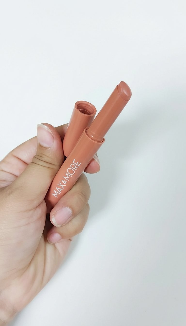Rouges à lèvres rosé yo9tel