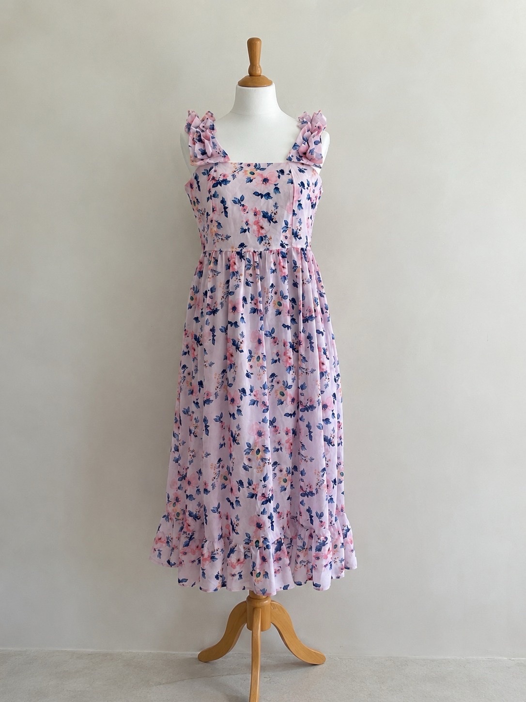 Robe neuve avec ticket