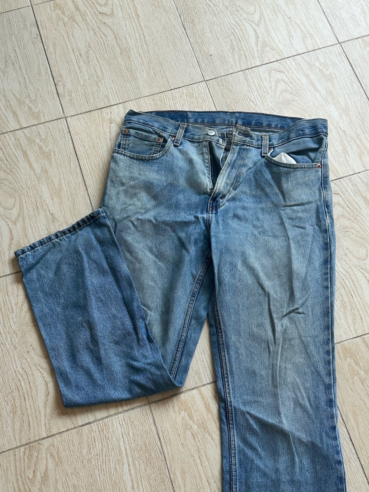 Jean levis