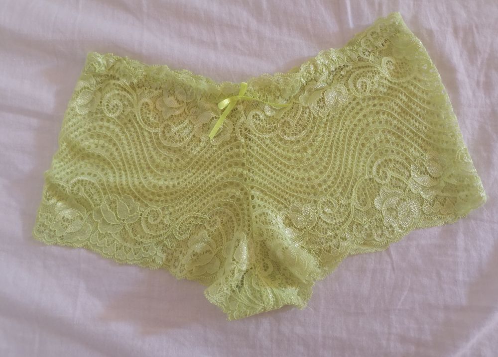 Culotte dentelle jaune fluo 