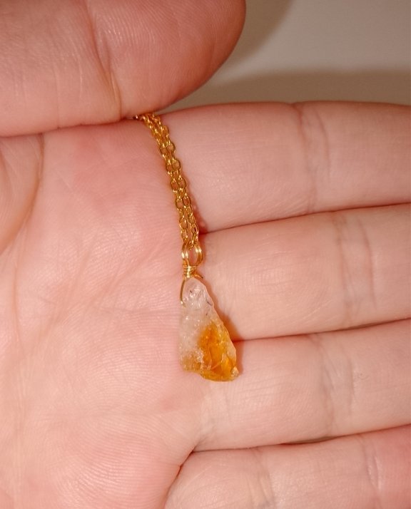 Collier citrine brute