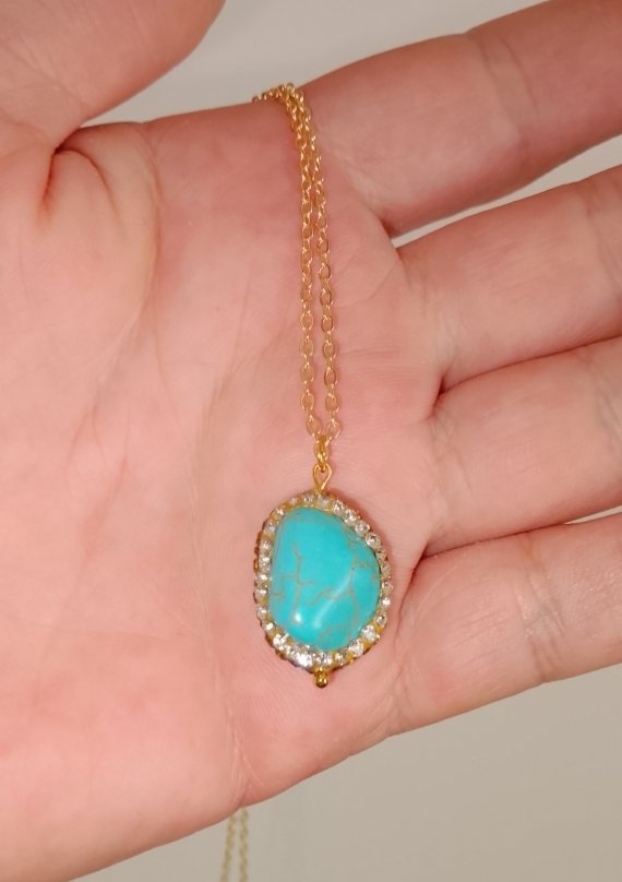 Collier pierre turquoise naturelle