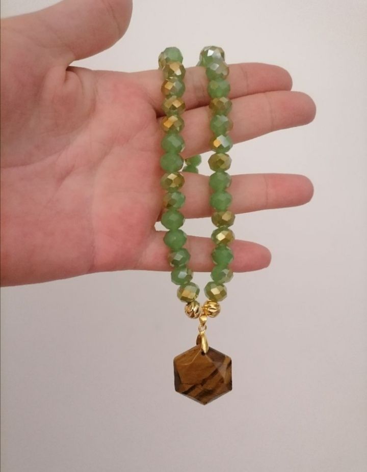 Collier pendentif pierre oeil de tigre naturel 