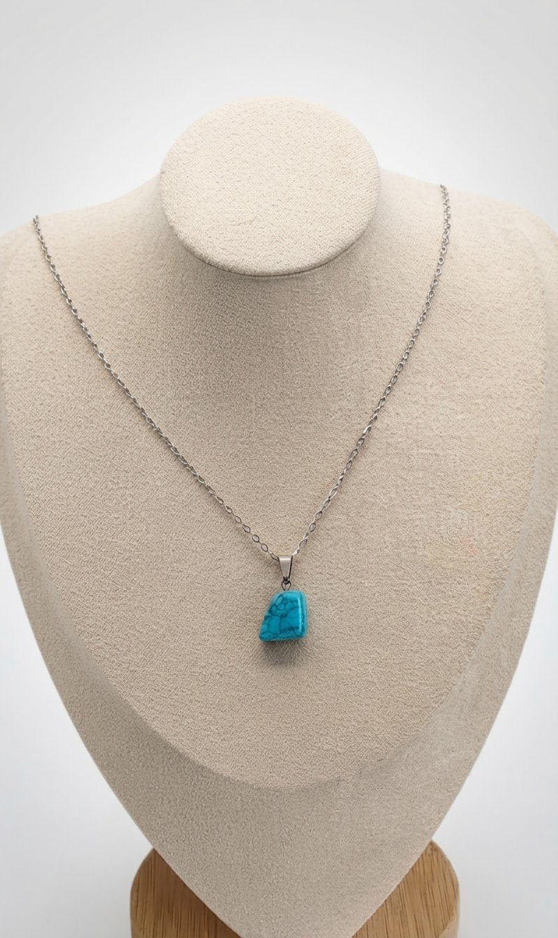 Collier pierre Howlite bleu ( turkénite)