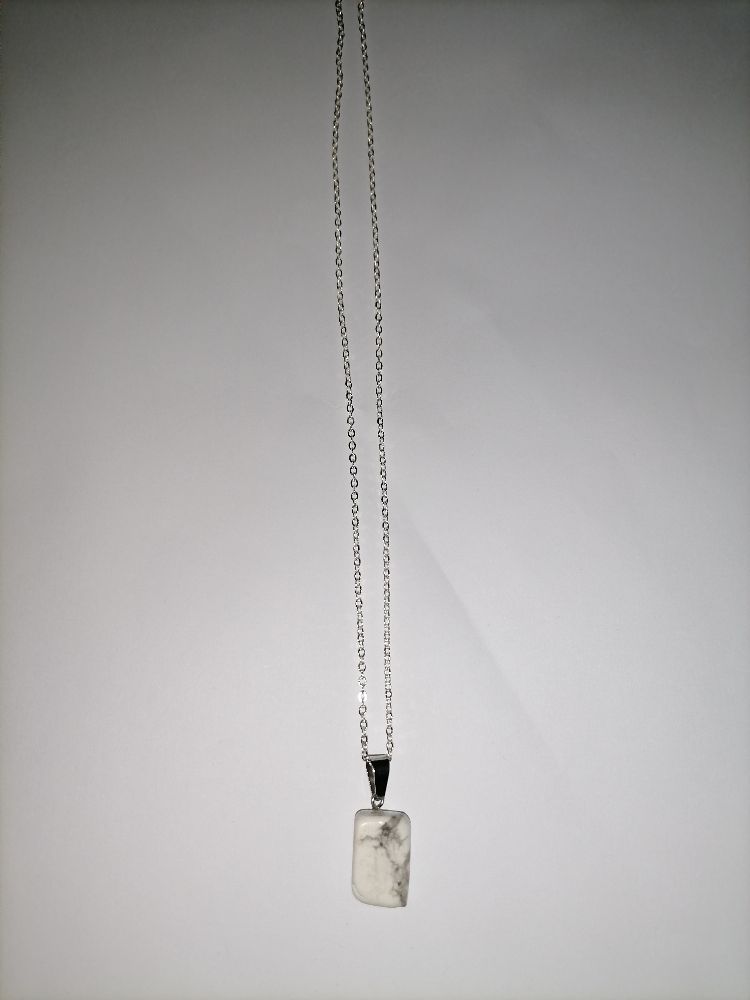 Collier pierre Howlite