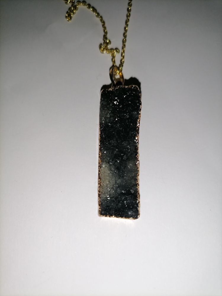 Collier druzy resin