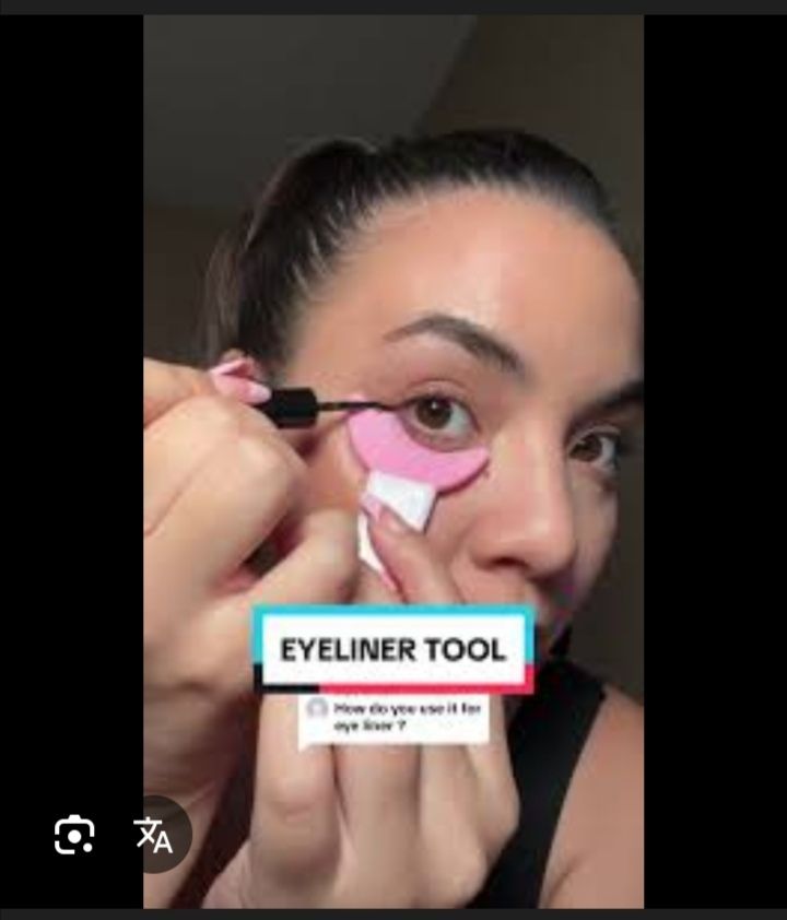 Eyeliner tool 