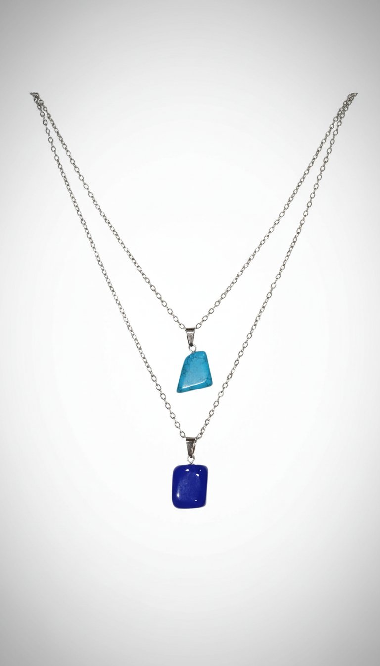 Lot de deux colliers lapis lazuli et hawlit turquoise