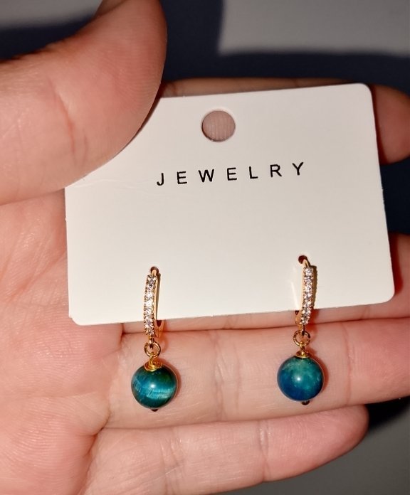 Boucles d'oreilles oeil de tigre bleu 