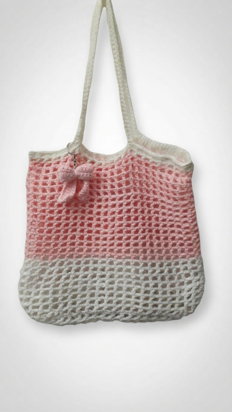 **Sac fourre-tout en crochet fait main – Blanc & Rose Bébé**