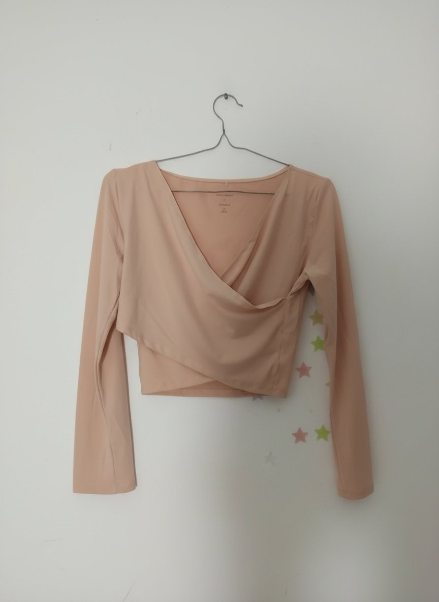  pull de couleur rose poudré