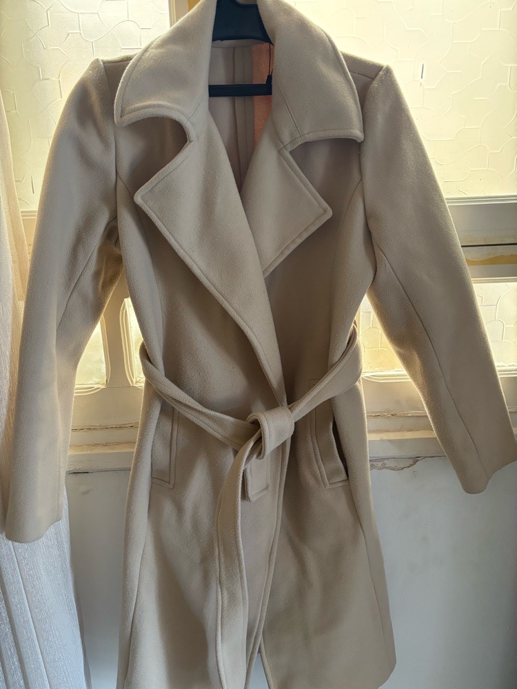 Manteau couleur beige