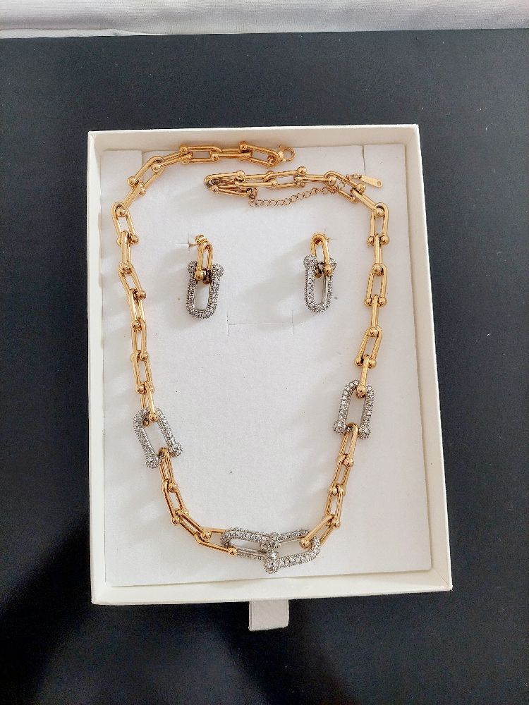 Collier + boucles d'oreilles en acier inoxydable 