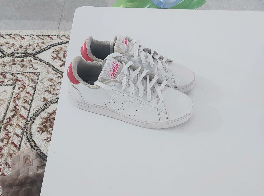 Chaussures  Adidas Advantage