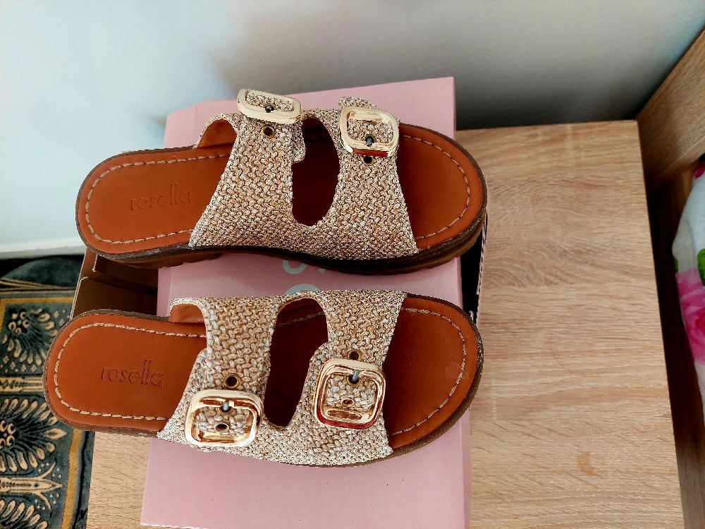 Mules 
