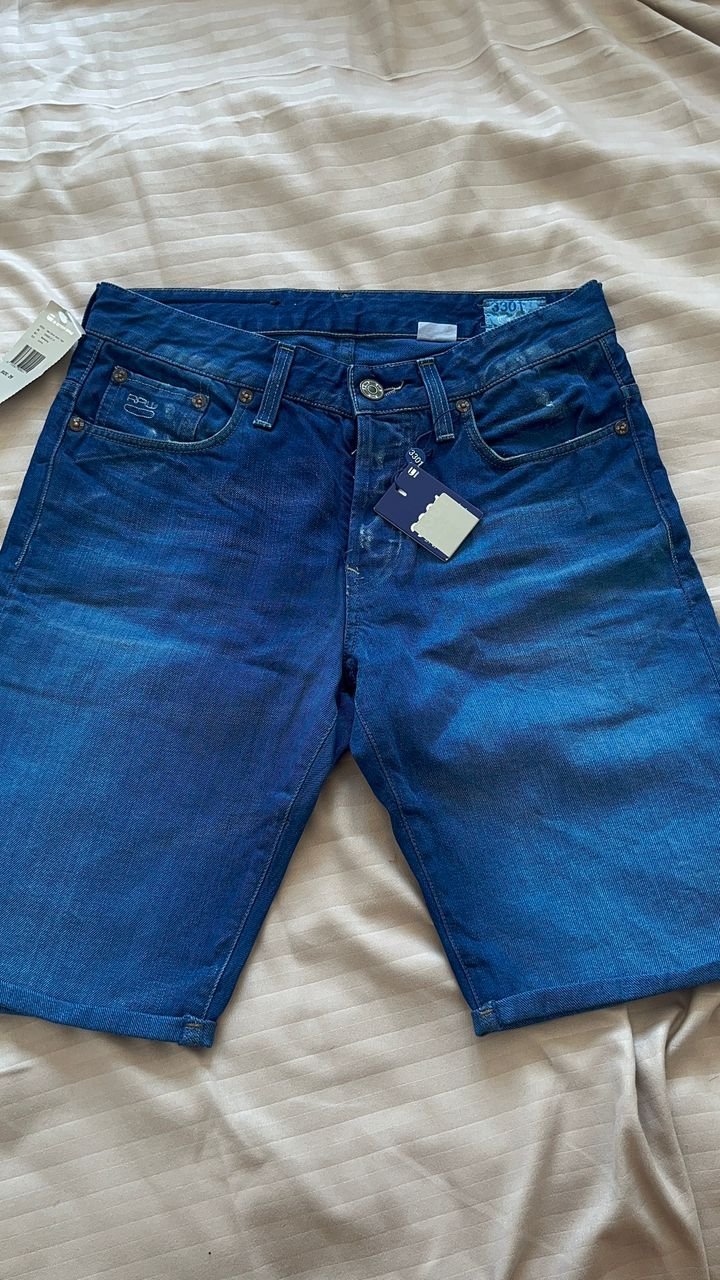 Short jeans neuf