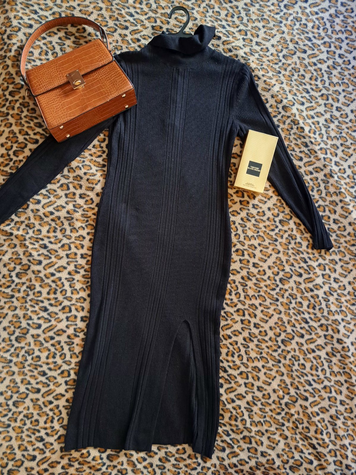 Robe Ha women 