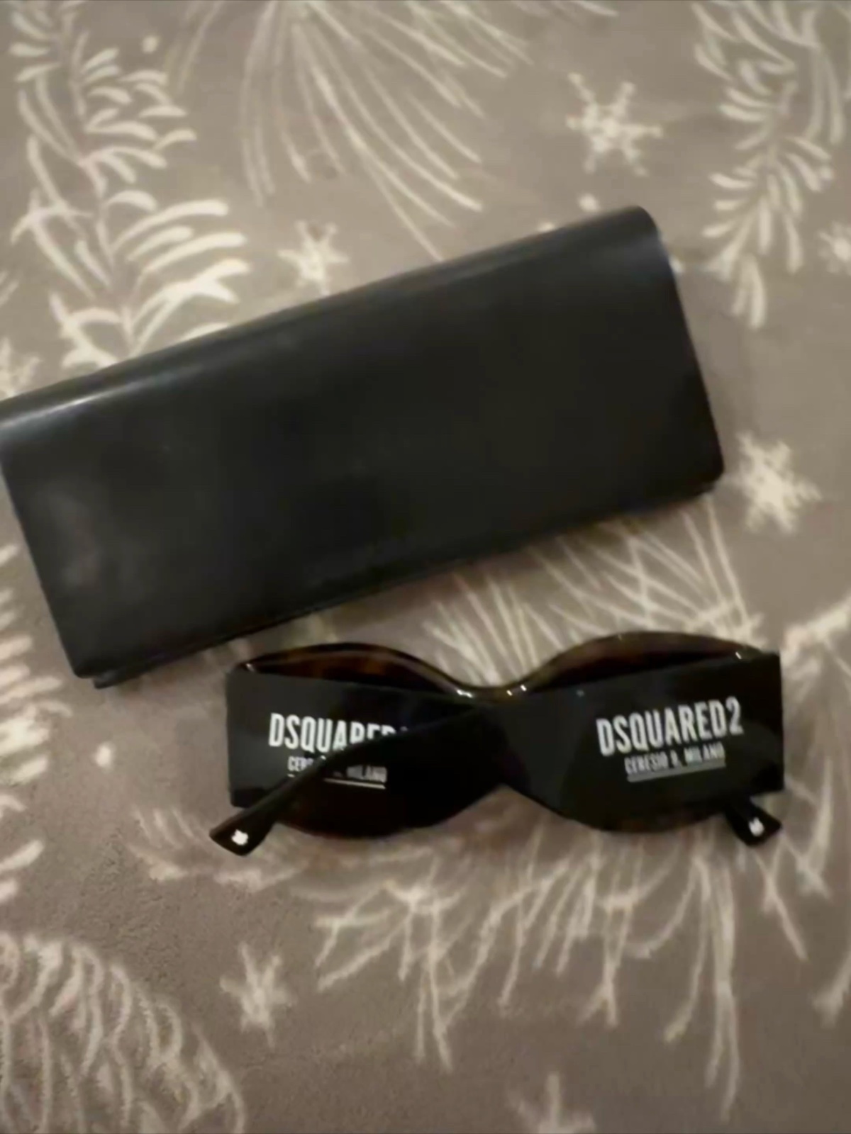 Lunette dsquared 2 bon etat