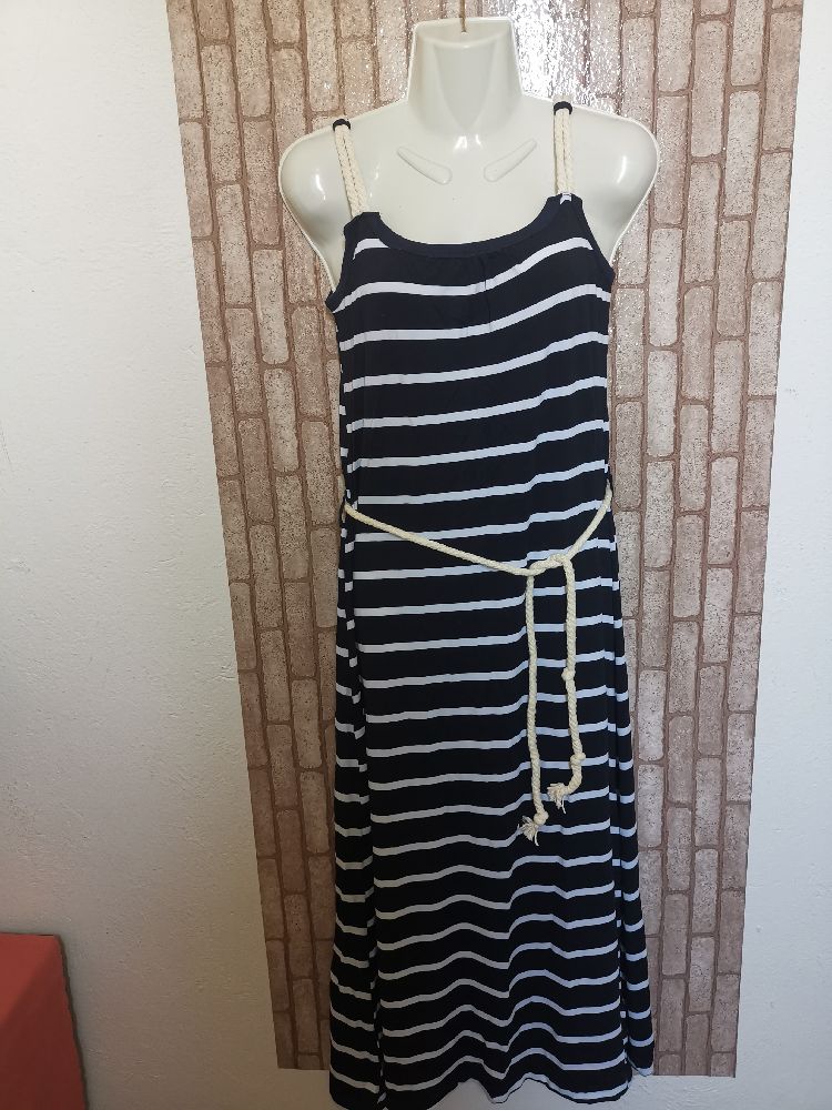 robe bleu marine taille 38